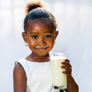 Crianças que não consomem lácteos podem sofrer de Raquitismo